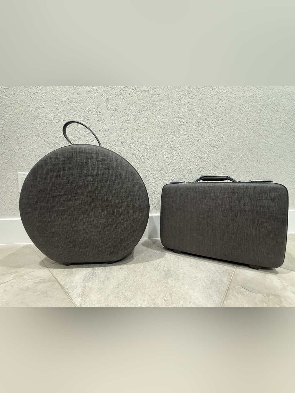 American Tourister Gray Travel Hat Box and Carry Case Set